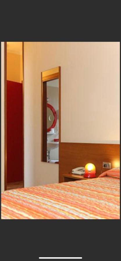 Hotel Santa Maria - Bardolino Town Center Экстерьер фото