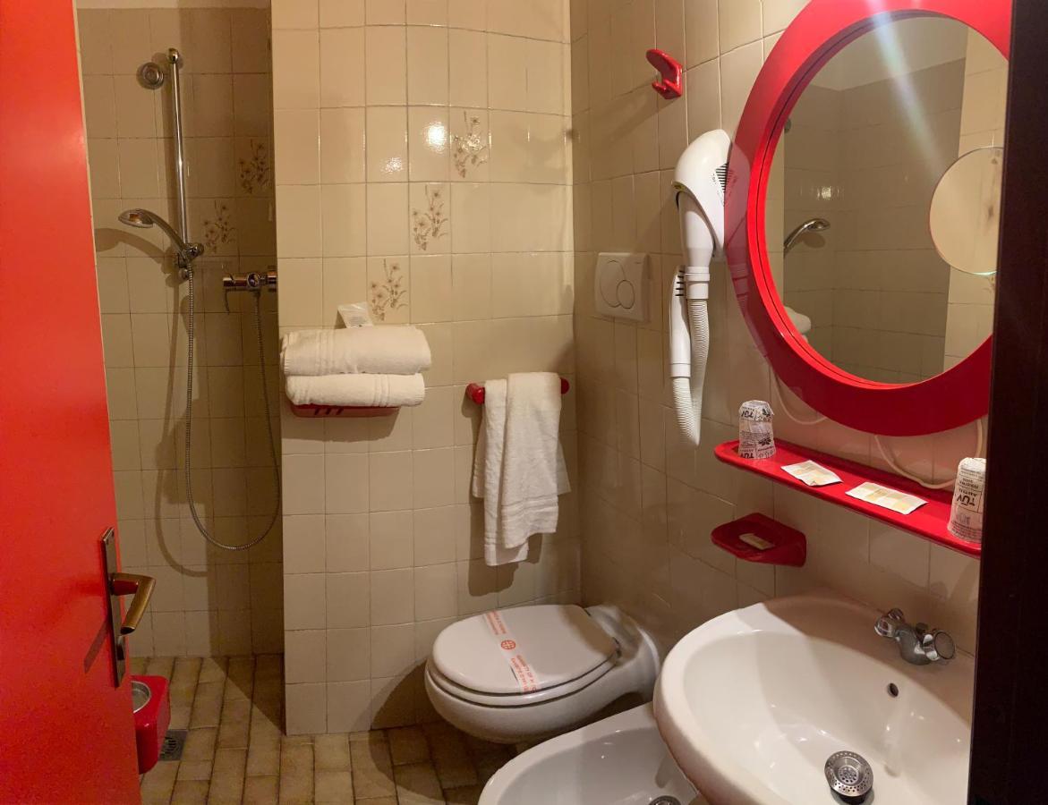 Hotel Santa Maria - Bardolino Town Center Экстерьер фото