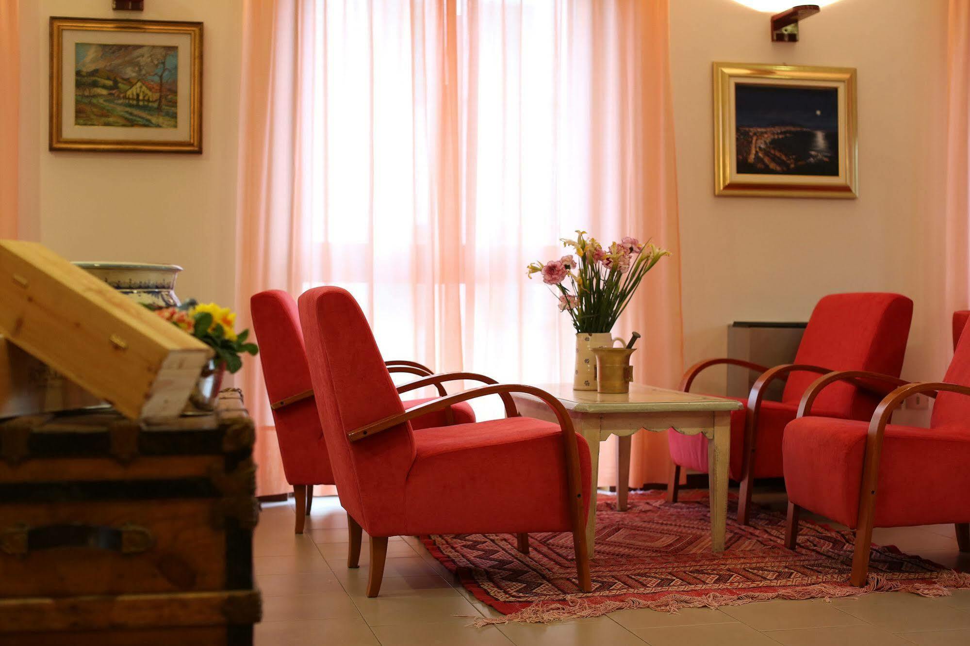 Hotel Santa Maria - Bardolino Town Center Экстерьер фото