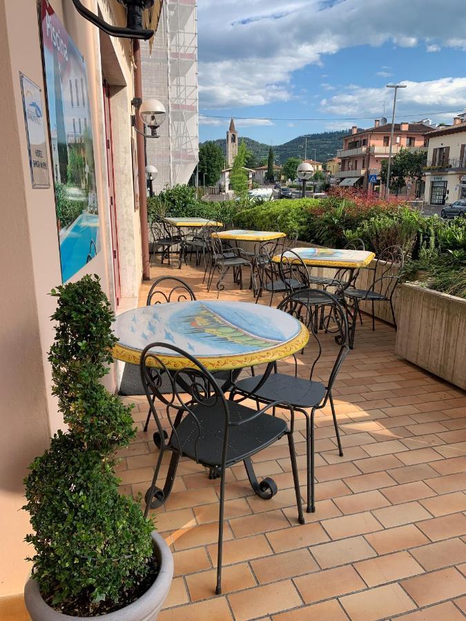 Hotel Santa Maria - Bardolino Town Center Экстерьер фото